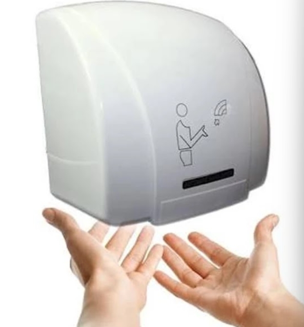 Keringkan Tangan dengan Cepat dan Higienis dengan Hand Dryer Otomatis